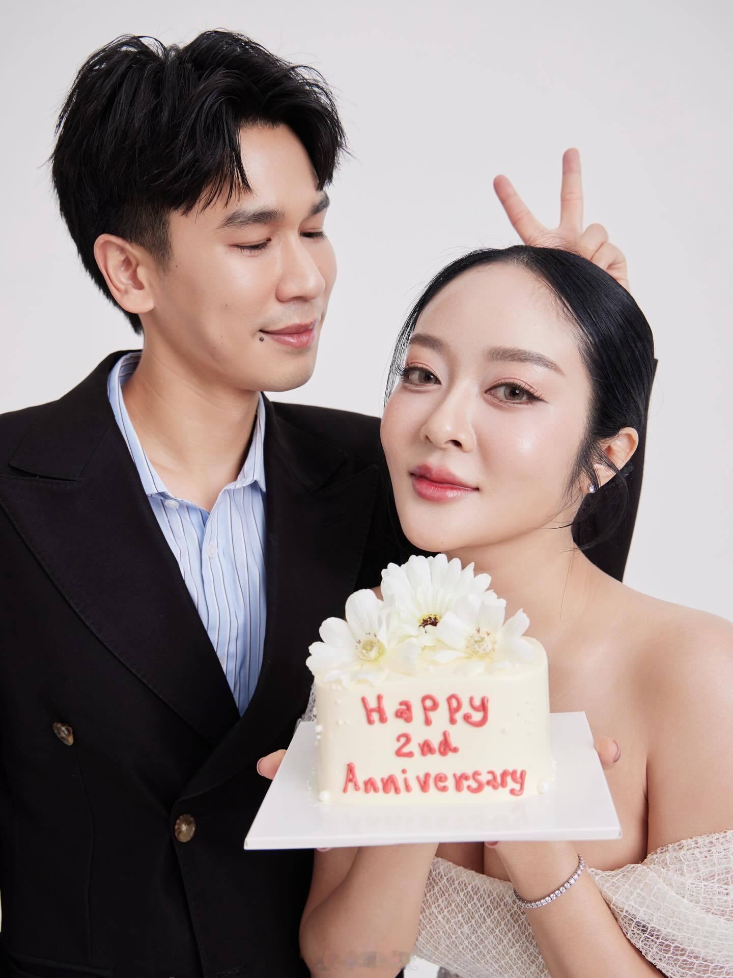 泰星Kambum和Hiso庆祝结婚2周年！从恋爱到结婚，他俩真的是把日子过成了童