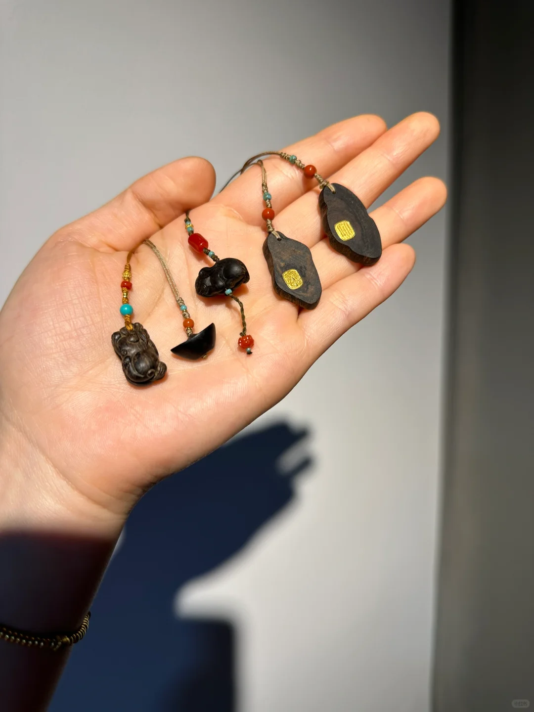 小玩意儿手机挂，沉香小精品让人爱不释手❤️