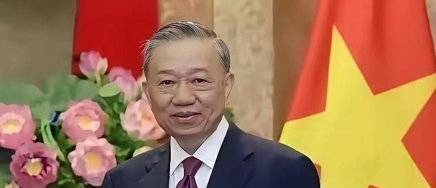 日本现在干的，已经不是“专守防卫”那一套了，是把战争机器往进攻端整体搬。2026
