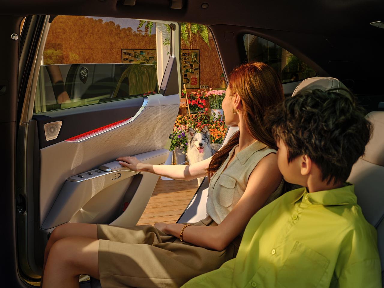 别克至境E7在樊登演讲上用一个“数字家人”征服了孩子
日前，2026樊登年度演讲