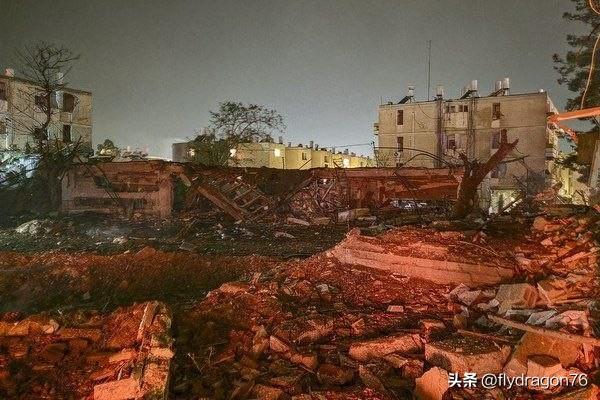 🚨🇮🇷🇮🇱伊朗导弹袭击后，以色列迪莫纳与阿拉德地区受损严重。