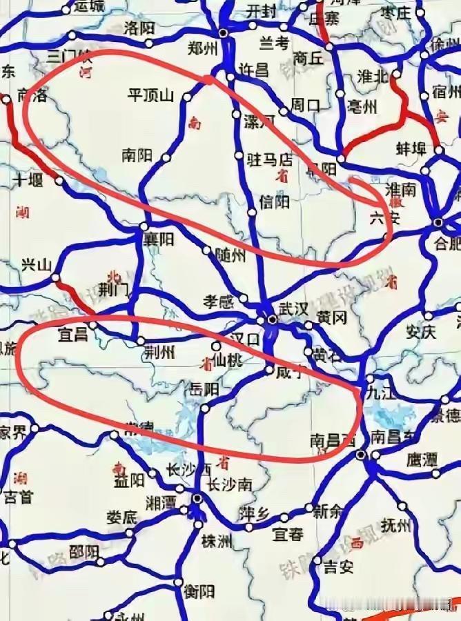 在中部地区高铁网络中，存在两大空白区域，一是河南南部的南阳信阳一带，二是湖南北部