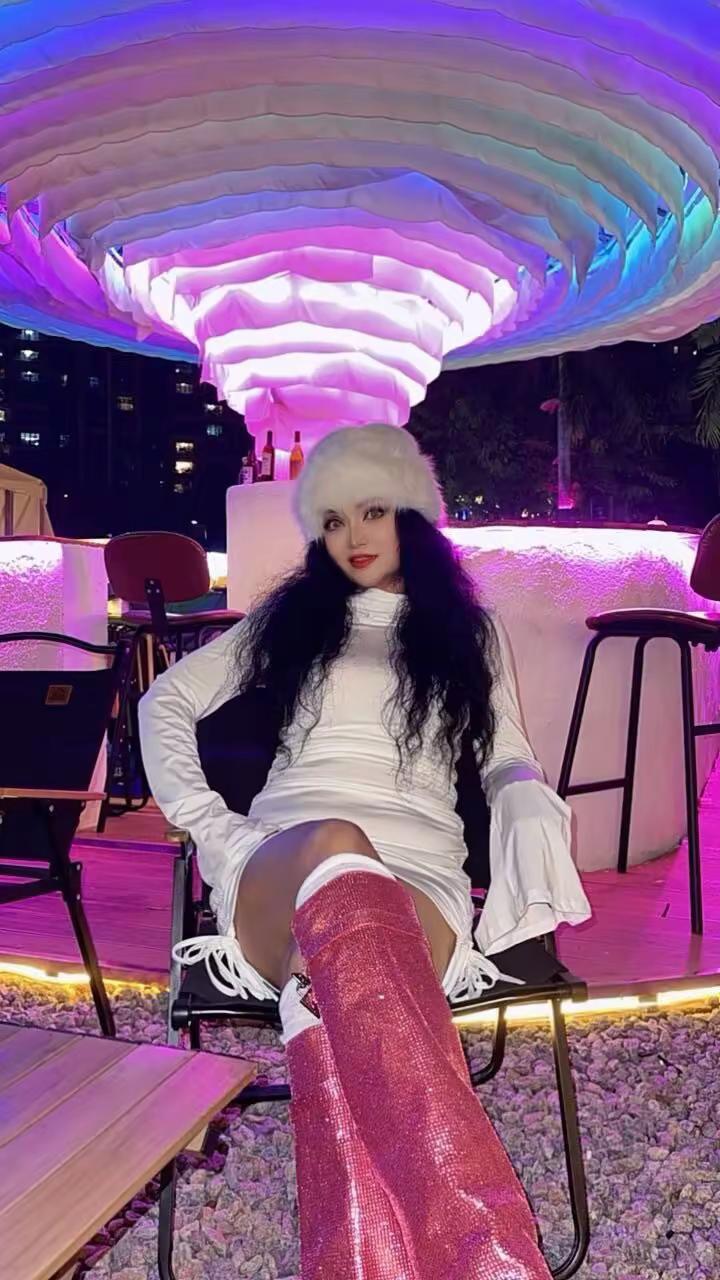 今日穿搭 辣妹穿搭