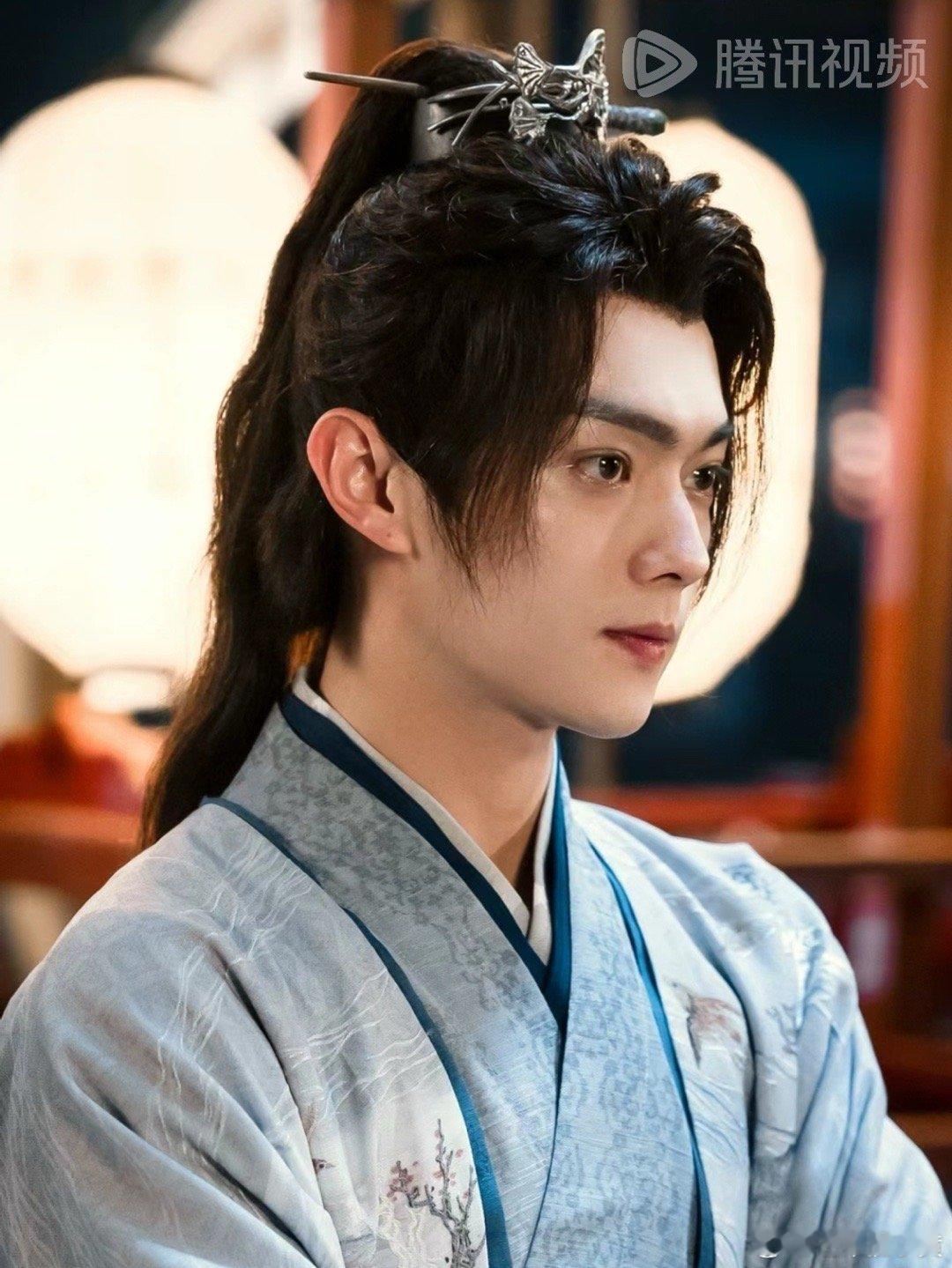 #许凯高寒演情敌# 🐧新剧热播，许凯高寒情敌身份成最大看点，两人在#你比星光美
