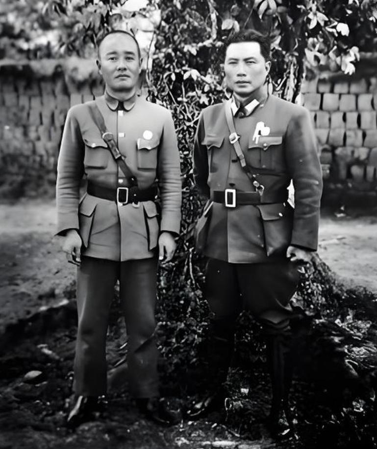有谁能认出这两位抗日名将吗？能认出来说明历史知识一定很不错。

其中一位是滇军骨