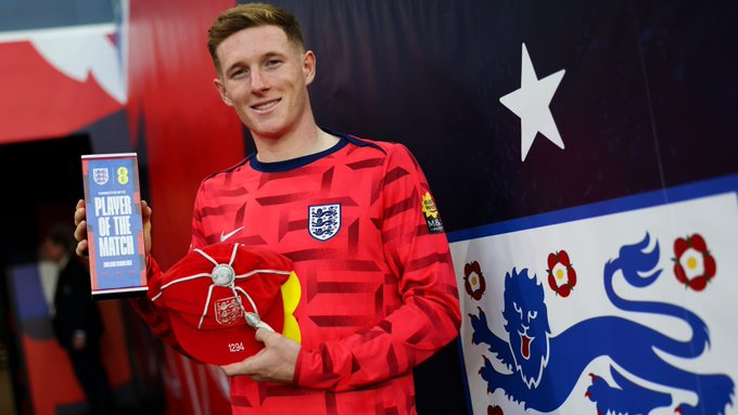 天空体育Adrian Kajumba曼城队在今夏签下埃利奥特安德森方面占据了领先