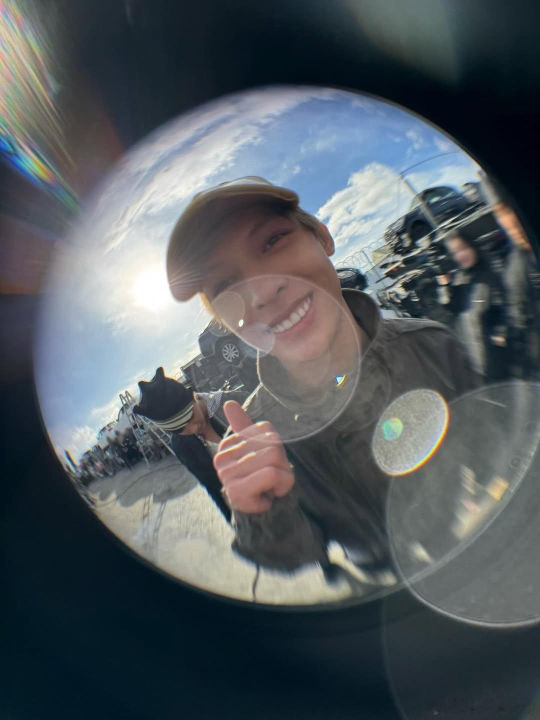 赵雨凡JAMES 🦅 赵雨凡名品骨像  我们JAMES宝宝要开心呀，要多笑，宝