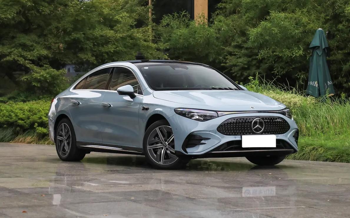 全新奔驰纯电CLA有诚意吗？如果说和燃油市场的奔驰来比的话，诚意多了很多。比如说