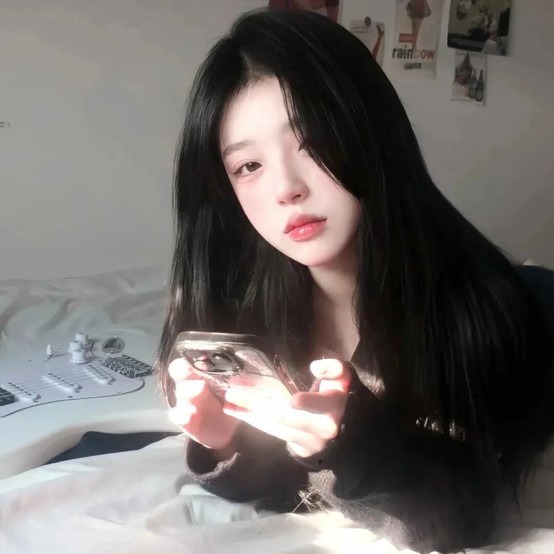 𝙒𝙚𝘾𝙝𝙖𝙩头像|冷调盐系女头|简约高级|清冷疏离|无水印|耐看又有