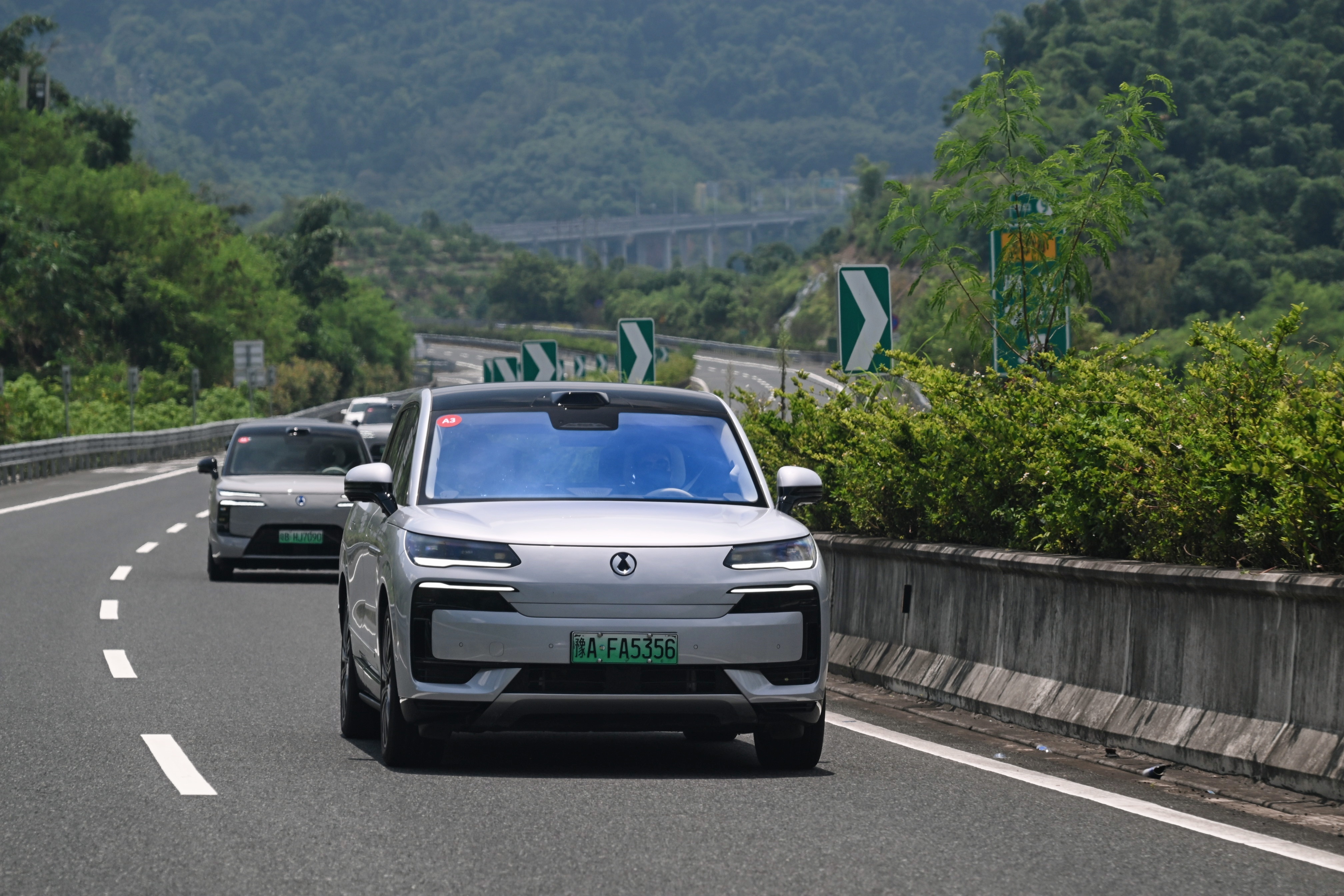 驼铃换成电驱，香药瓷器换成电池和算法——这场跨越两千年的"换装"，8月14日在深