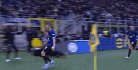 绝杀庆祝，承包周末笑点，[捂脸]估计下周都难喘过气来了。[尬笑][尬笑]他到底怎