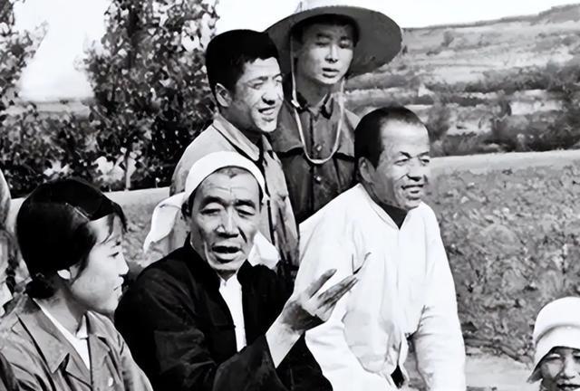 1986年，陈永贵病逝，大寨搭了灵棚，昔阳县领导：不拆，就不去祭奠。在得知此事后