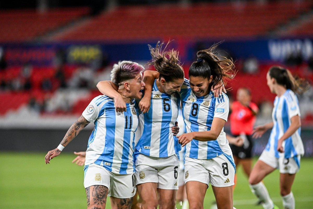 在最新一期国际足联女足世界排名中，阿根廷女足以第30位排名收官2025年。南美足