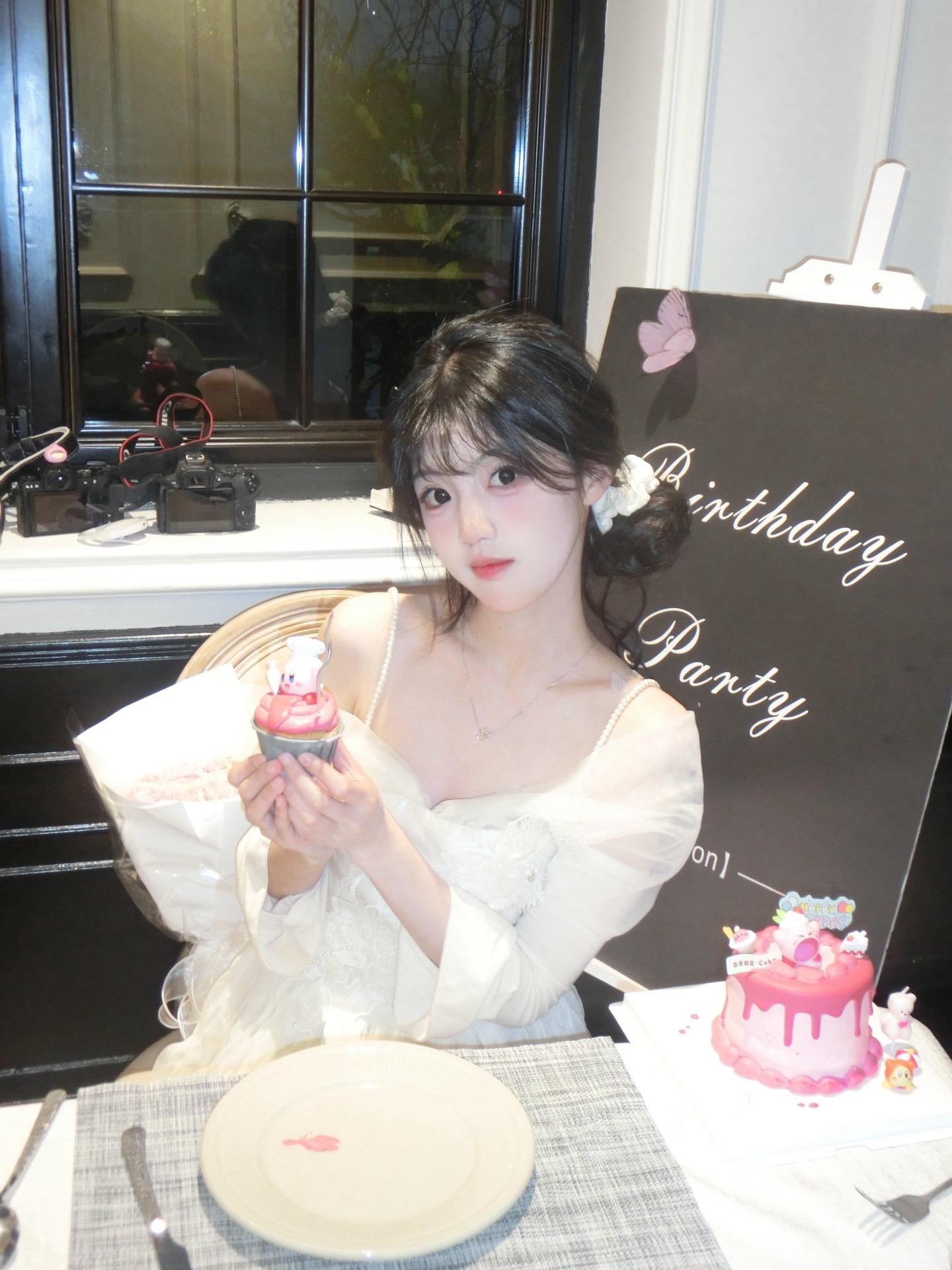 你好呀 小王的二十岁˗ˋˏ🎂ˎˊ  𝐛𝐢𝐫𝐭𝐡𝐝𝐚𝐲 !!