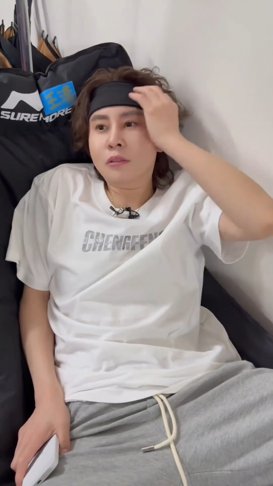 王濛有了心愿便利贴后遗症一曲《心愿便利贴》让王濛深陷甜歌魔力，公演过后后遗症明显