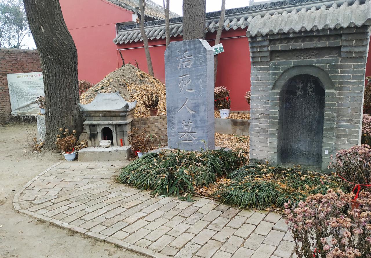 【为什么朋友圈没有活人感了】
“真实”是一种奢侈品。
“真相”是一种易碎品。
在