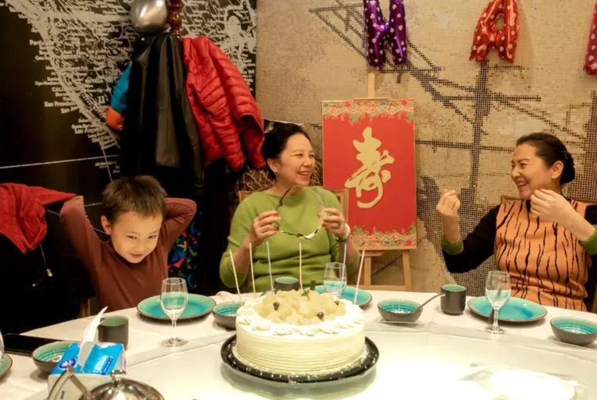 不要千篇一律说生日快乐！老祖宗笔下的“生日贺词”多优雅快学起
古代的生日贺词充满