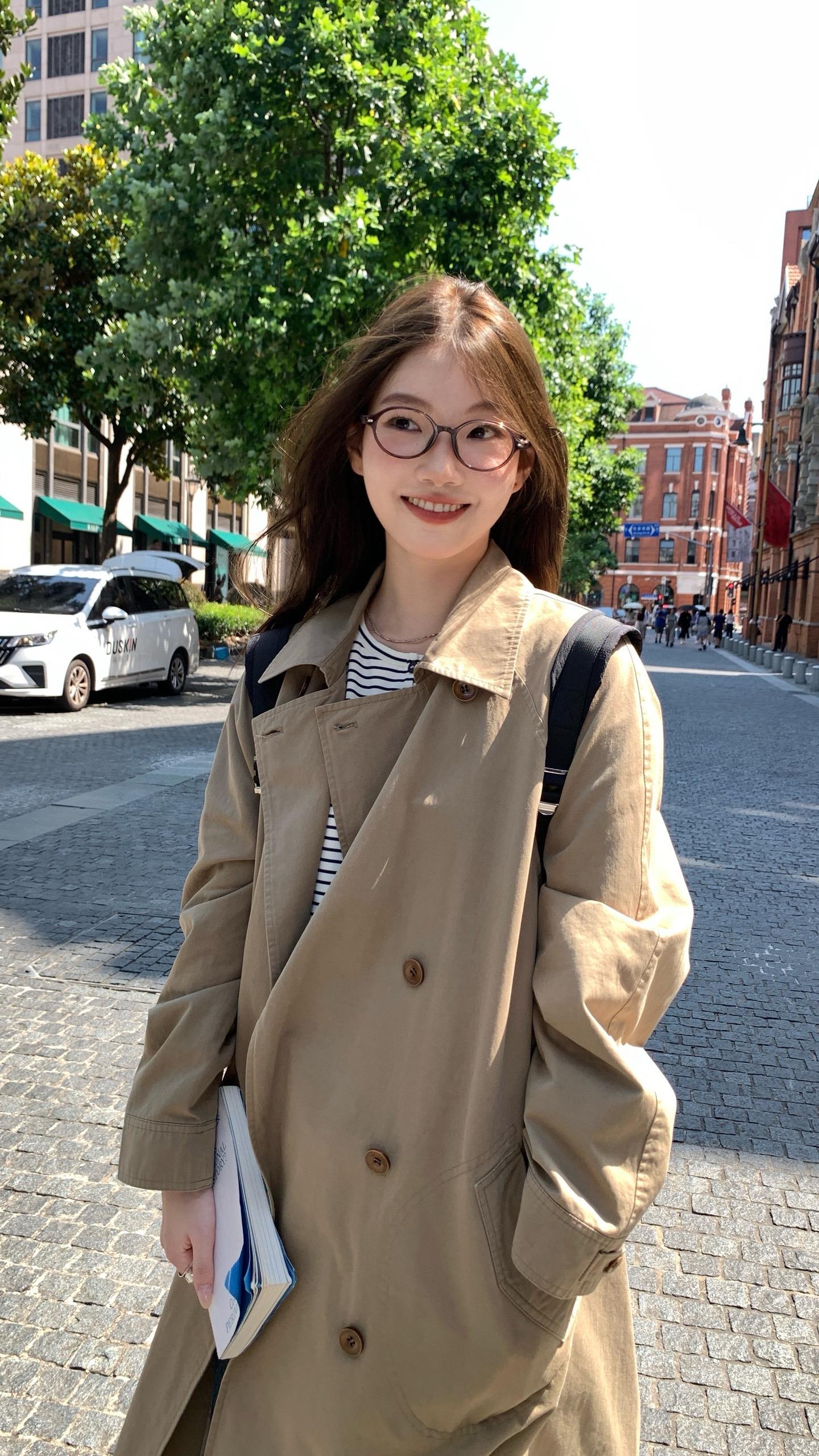 是御姐是甜妹我自有判断。