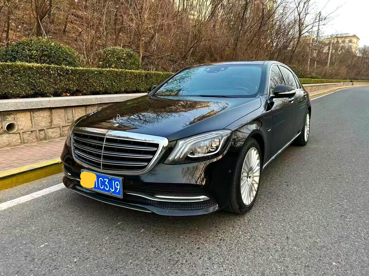 奔驰W222的初始版本。 S350自然吸气3.5升发动机的这个版本已经取消了。1