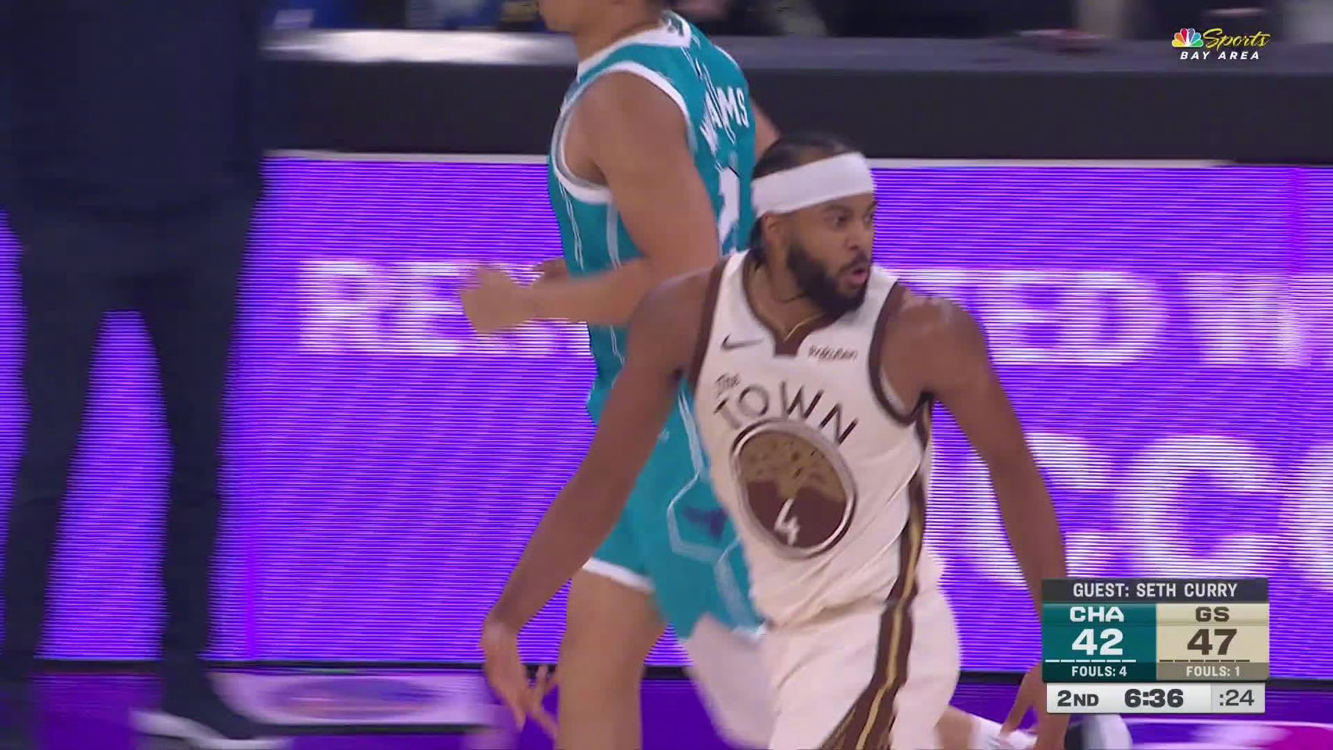 穆迪这个持球三分好帅呀，出手都很坚决，目前4中3的三分！黄蜂vs勇士