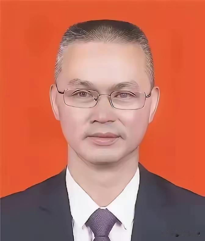 一句承诺二十年，战友替烈士尽孝，这份战友情太重了

1997年，19岁战士为救人