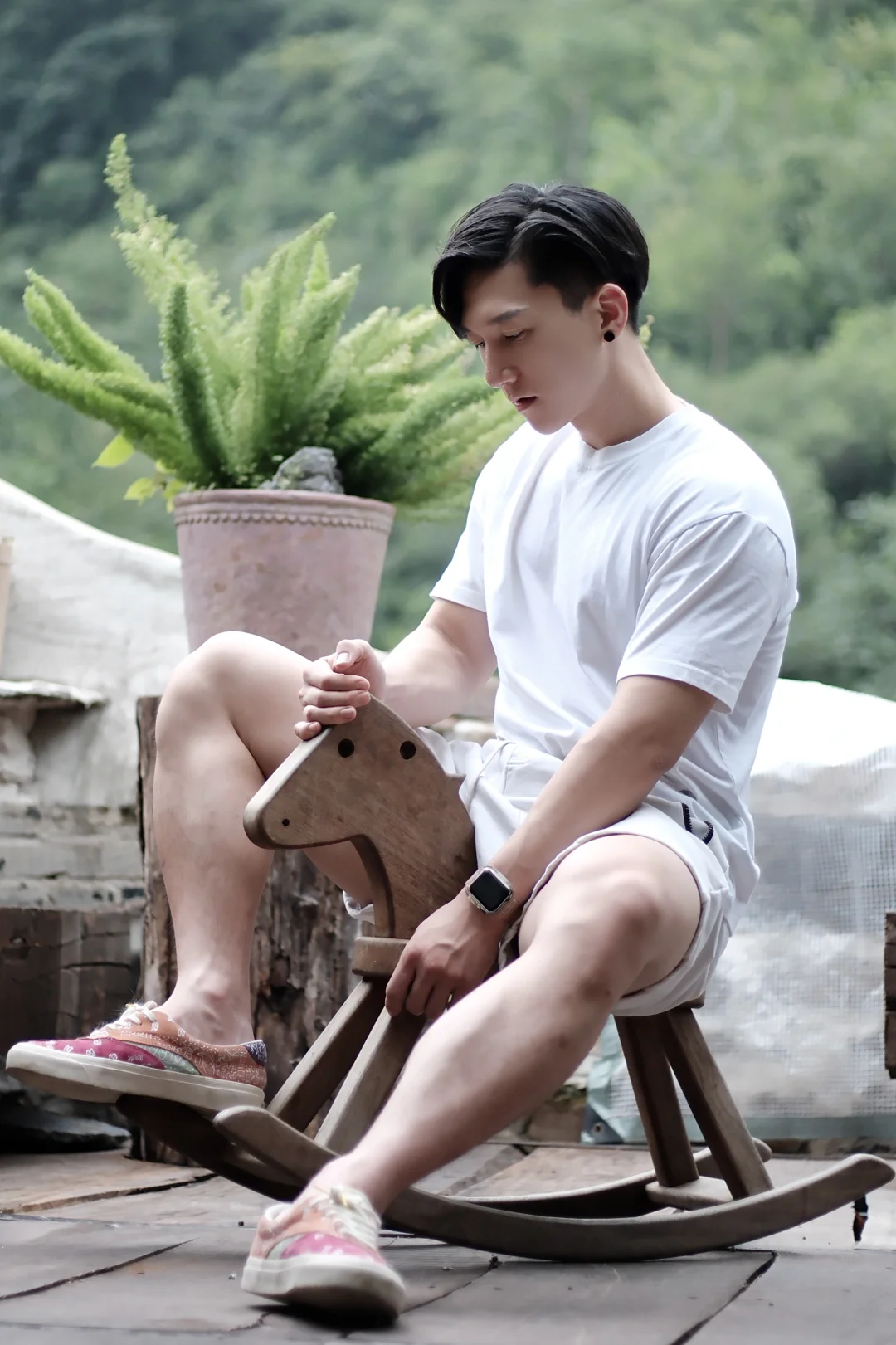左滑一起骑马