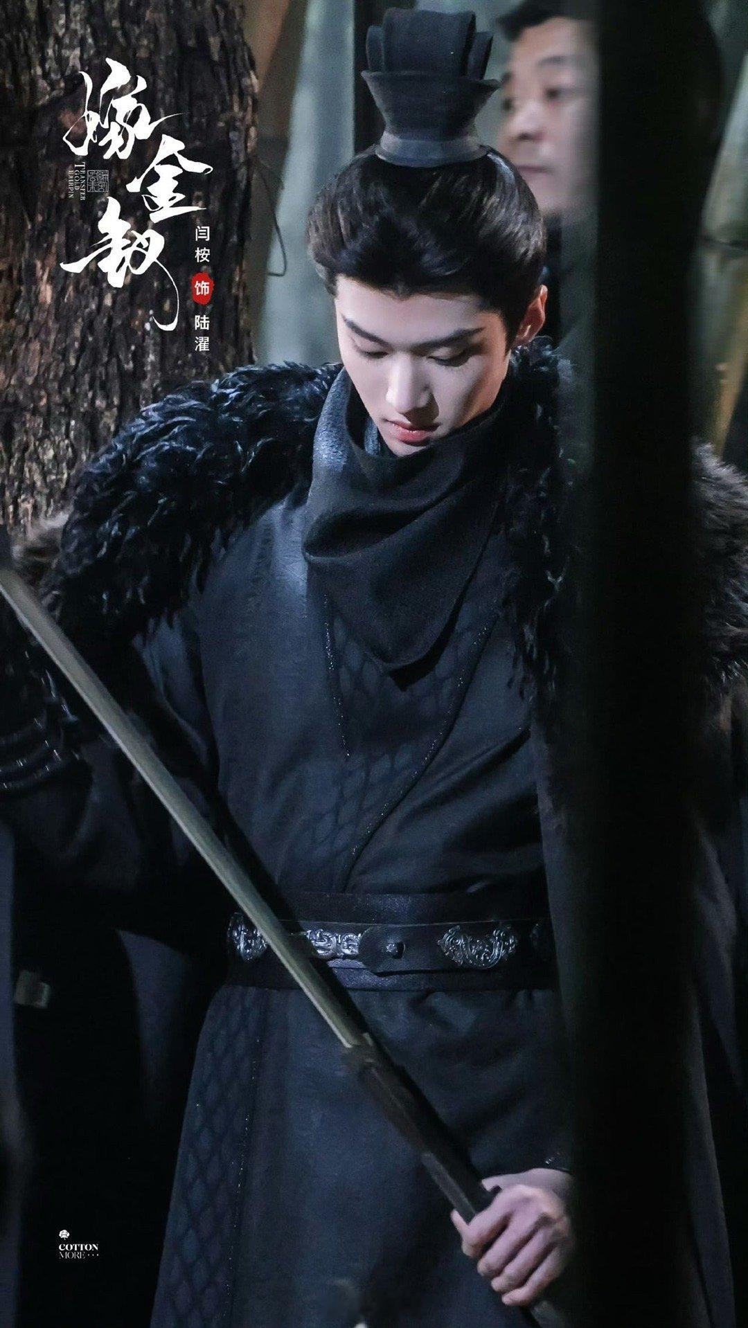 田曦薇闫桉雪中吻戏 闫桉吻戏首秀直接封神！《嫁金钗》雪中拥吻田曦薇，宿命感与破碎