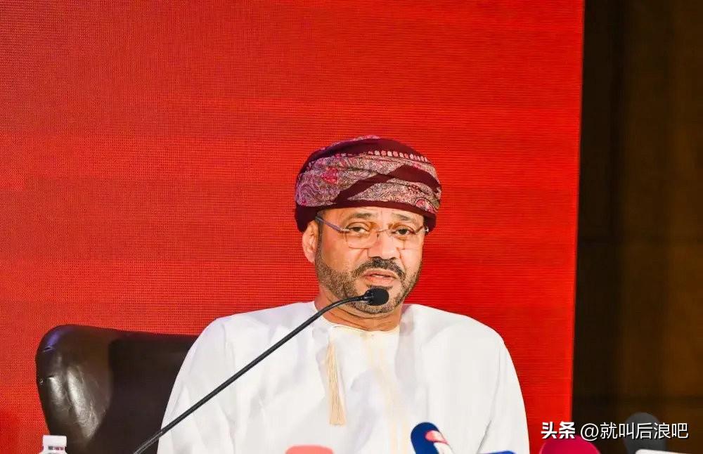 阿曼外交大臣巴德尔·布赛迪表示，海湾国家需要重新评估自身的安全架构。他认为自19