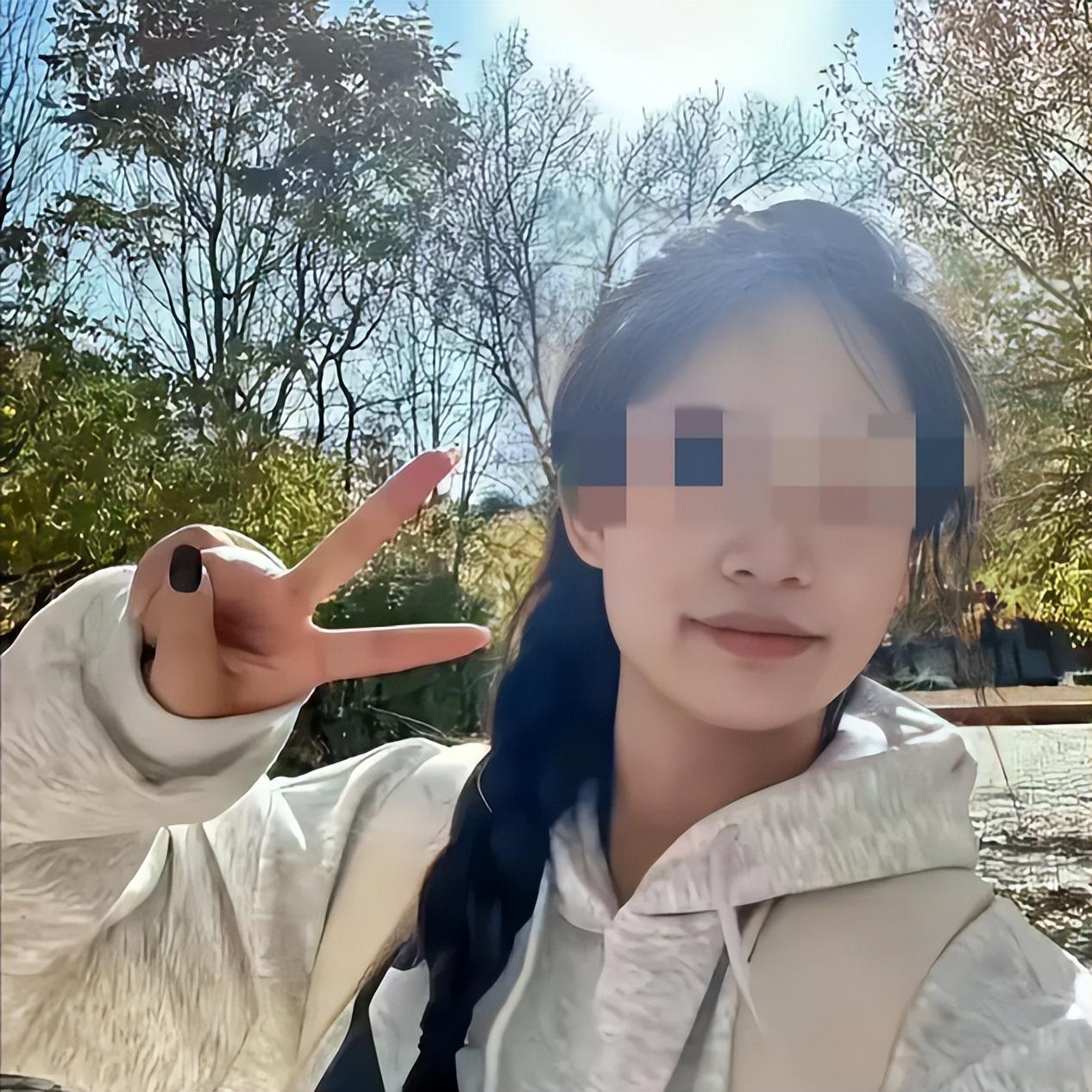 被孤立、被背叛、被全班唾骂！佳木斯跳江身亡女生到底经历了什么
湖南耒阳市的小贺因