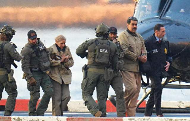 特朗普真狠，美国准备的新罪名，能让马杜罗在监狱里待一辈子