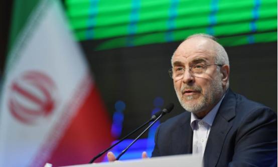 伊朗这波操作直接给我看懵了，关于跟美国继不继续谈判这事儿，他们自己人吵起来了，两