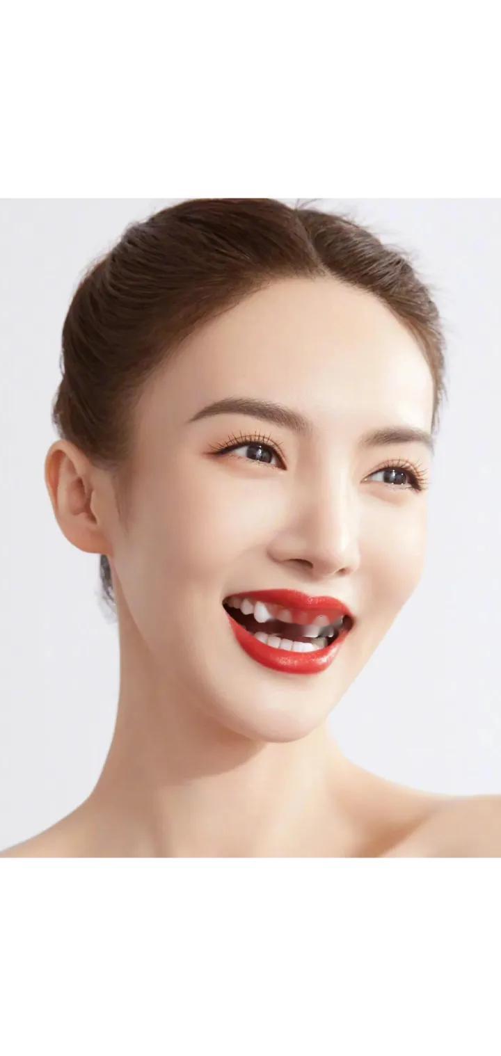 金晨“装聋作哑”背后的娱乐圈生存哲学

金晨，一个在娱乐圈中备受瞩目的女星，最近