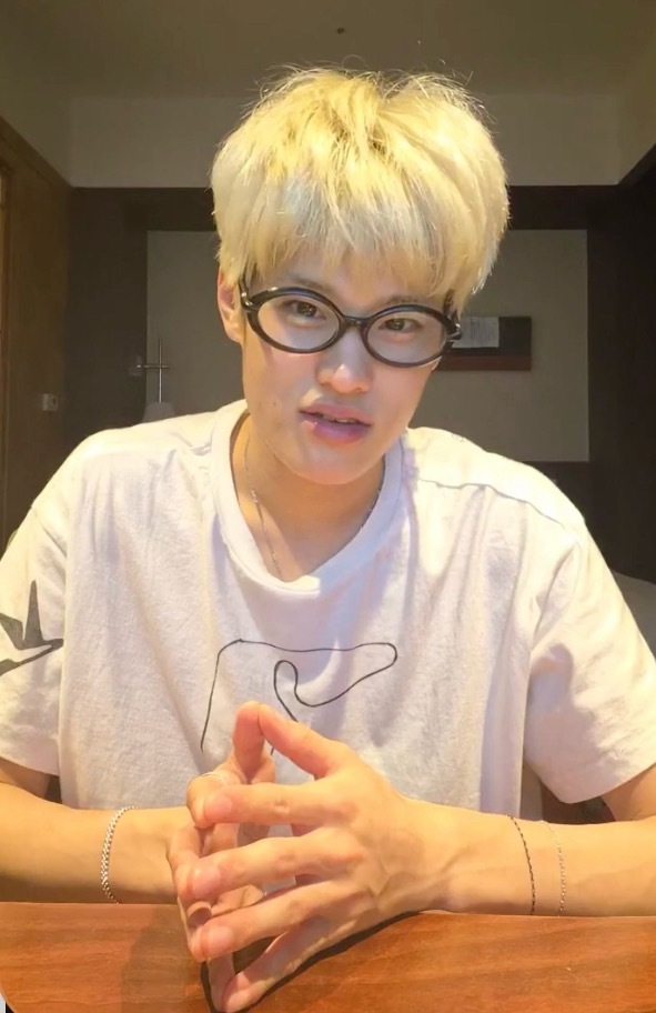 心被此男搞得乱哄哄的