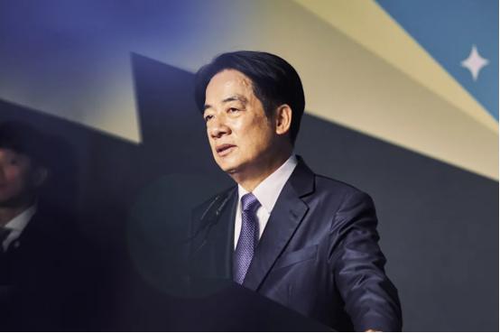赖清德嚣张宣称“拒绝统一”，还妄称希望美国尽快批准140亿美元对台军售。
对于赖