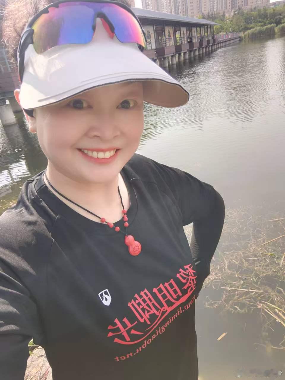 善堂黎明脚步！让开心，推开今天的门窗；让幸福，迎接灿烂的曙光 ；让问候，送去心中