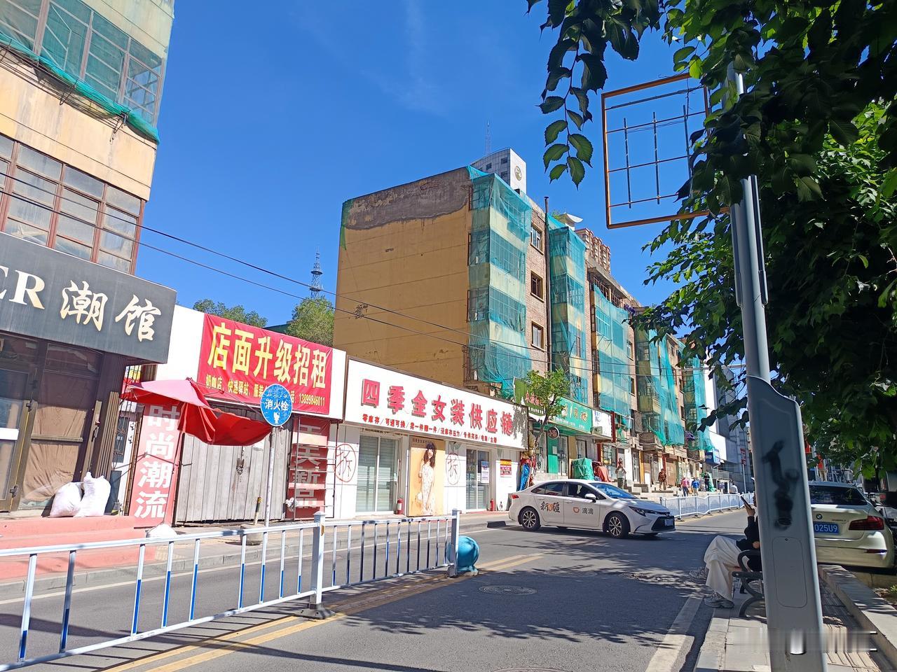 大小西门片区多年未有新项目开发了，前两年新签约的中环世贸广场迟迟未动。今日在中山