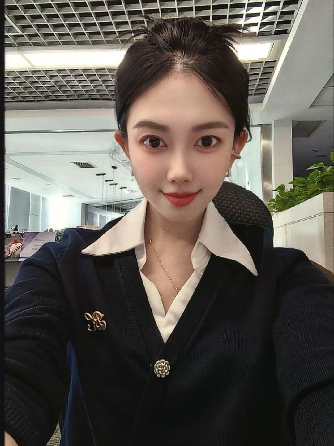 美颜一开，谁还不是个美女咯～