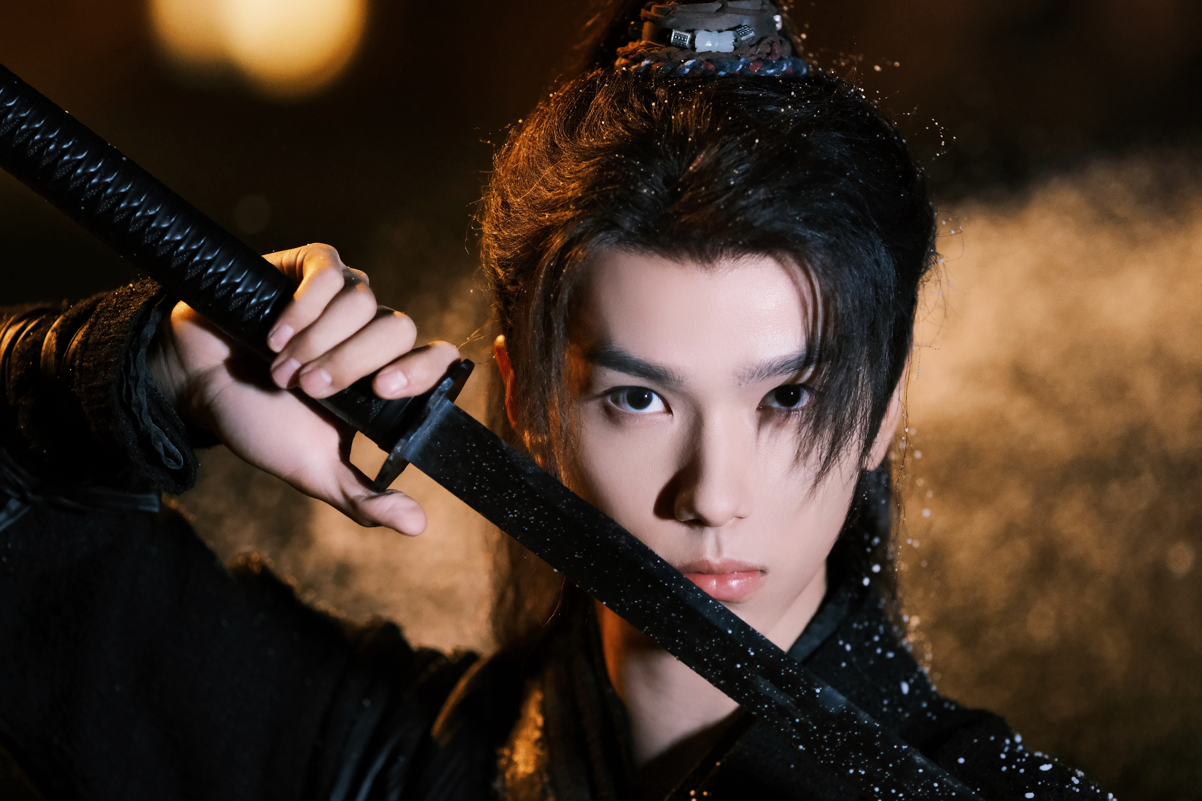 余承恩 yce余承恩天书黎明 yce余承恩顾天 追星不是追逐光环，而是循着你的轨