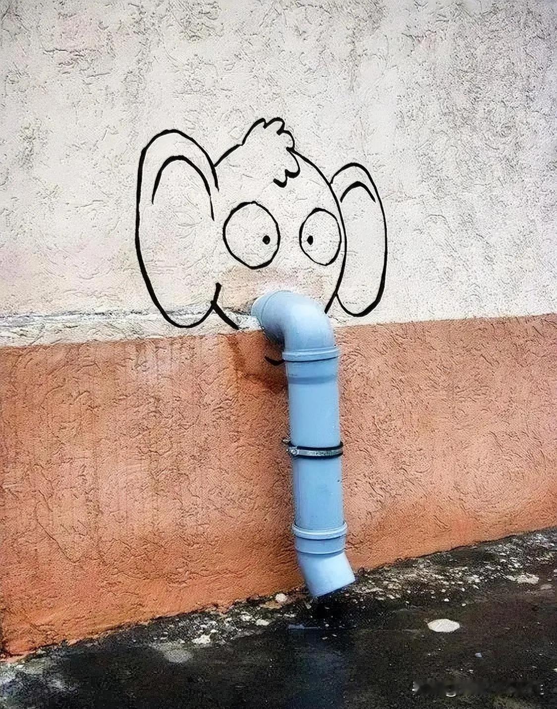 每逢佳节倍思亲，
水道太渣真烦人。
物业服务虽然好，
落后设计惹人恨！
——打油