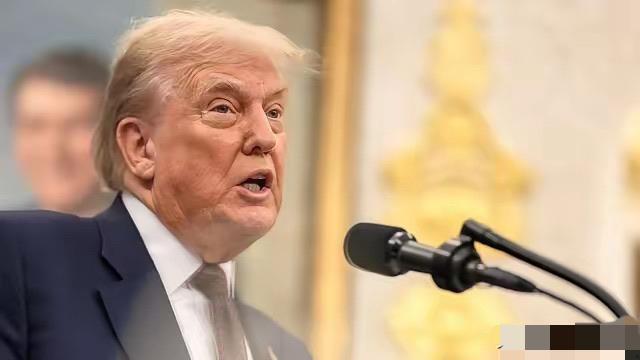 特朗普：美国一步都不会让！​
11 月 3 日特朗普放话，绝不让他国拿到英伟达 