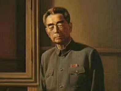 明明痛到发抖，两年13次手术后，周总理为什么非要亲自出席国庆盛。
 
1972年