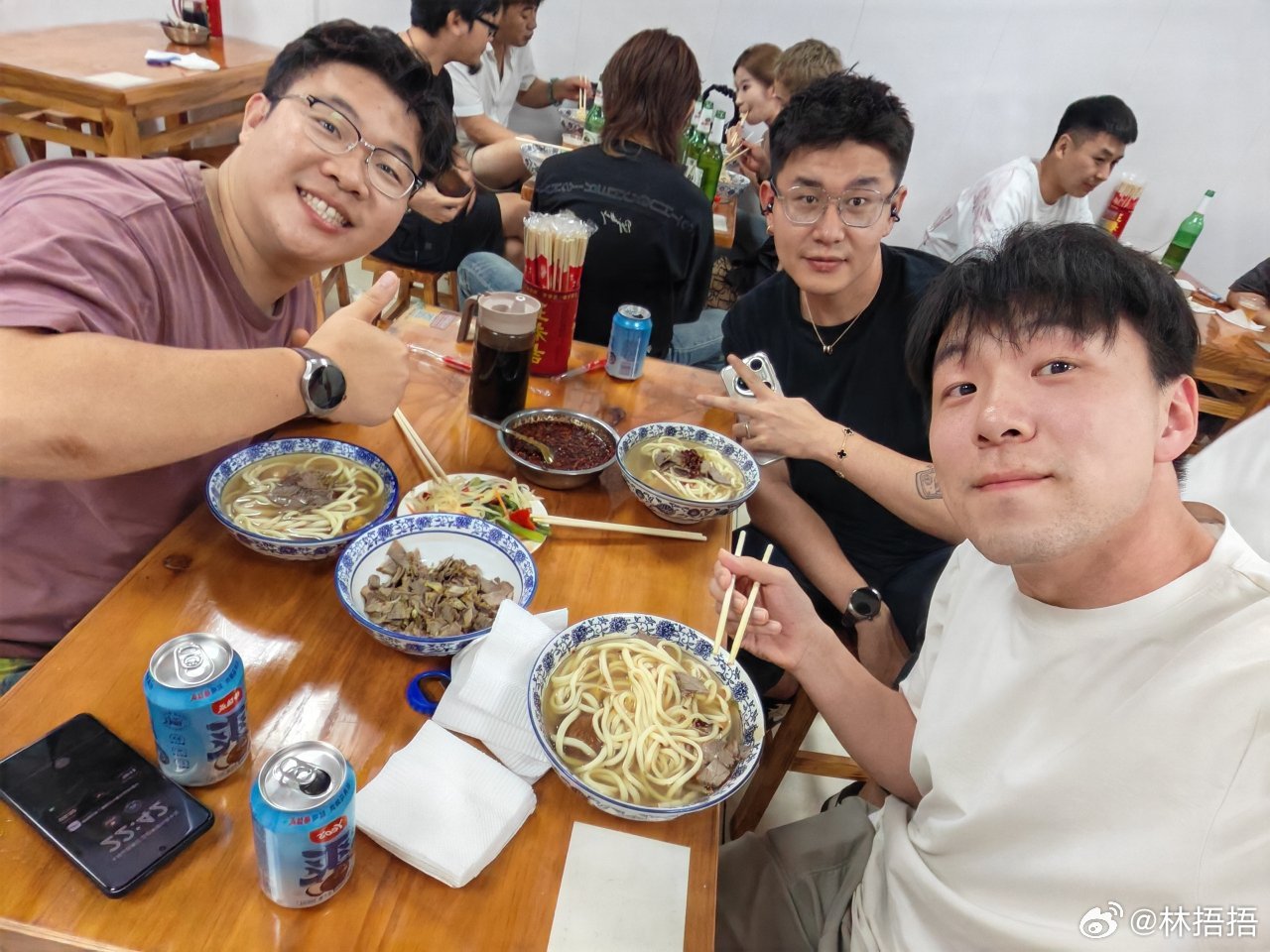 吃了老张（二细鸡蛋丸子豆皮，单加50肉），这个生日才算过了！生日快乐哥哥✧٩(ˊ