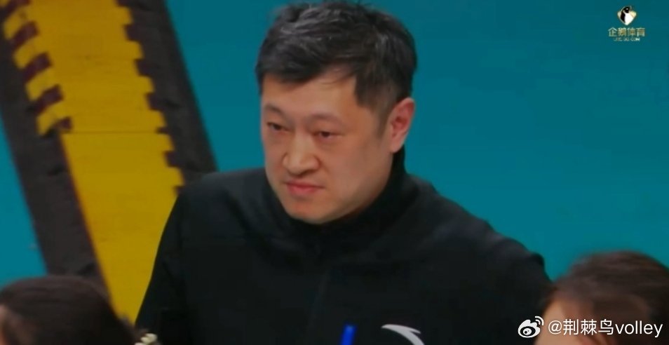 匡哥把金烨焊死在副攻位，笑死，换不下去了。排超河南女排vs北京女排