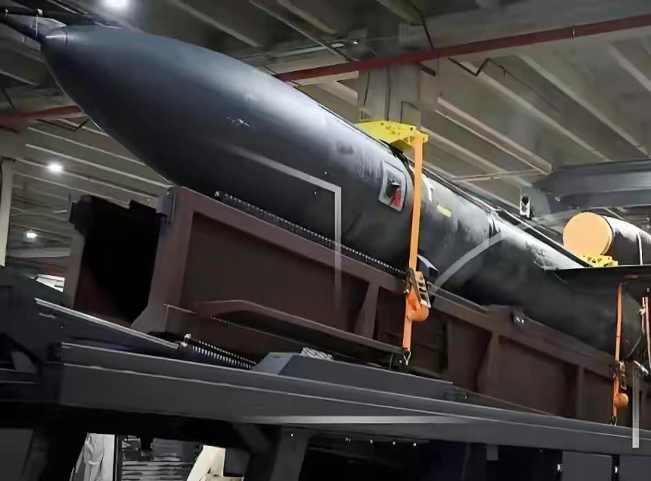 核战阴云，笼罩欧洲！目前的欧洲，再度处在失控的边缘。

乌克兰趁夜袭击俄罗斯黑海