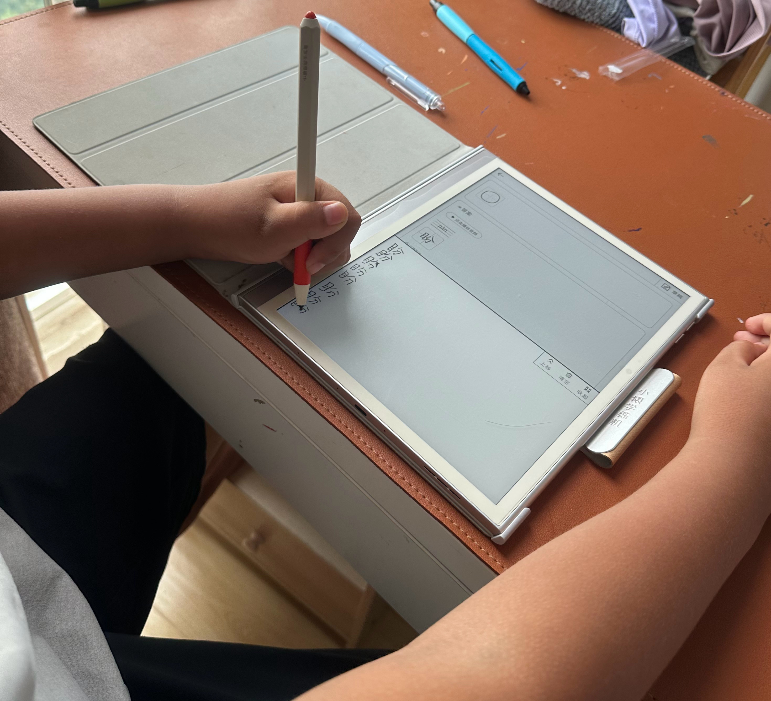 就一点作业，从三点半写到现在了一开学就崩溃，这不会那不会的 ​​​