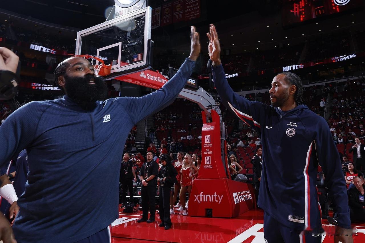 快船现在不打魔球打什么？打祖巴茨篮球吗？打到联盟倒一去了。哈登现在还是世界第一的