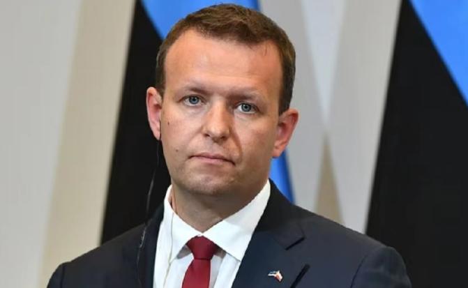 就问中国怕不怕？

强大的爱沙尼亚向中国发出最后通牒，让中国必须在爱沙尼亚和俄罗