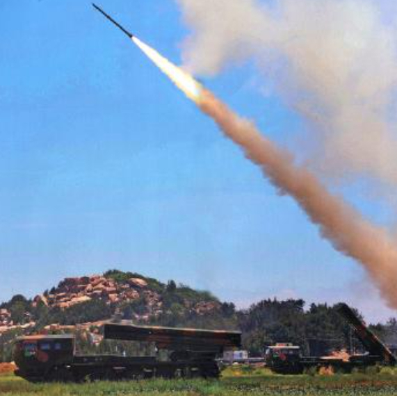 PCL-191远火精度令美军意外，命中数百公里外同一目标，给俄乌上了一课！在这次