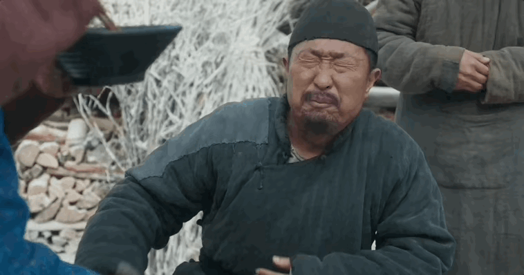 发现了吗？这位男演员在《生万物》里的演技，最好！近日，该剧正在热播。尽管剧里集中
