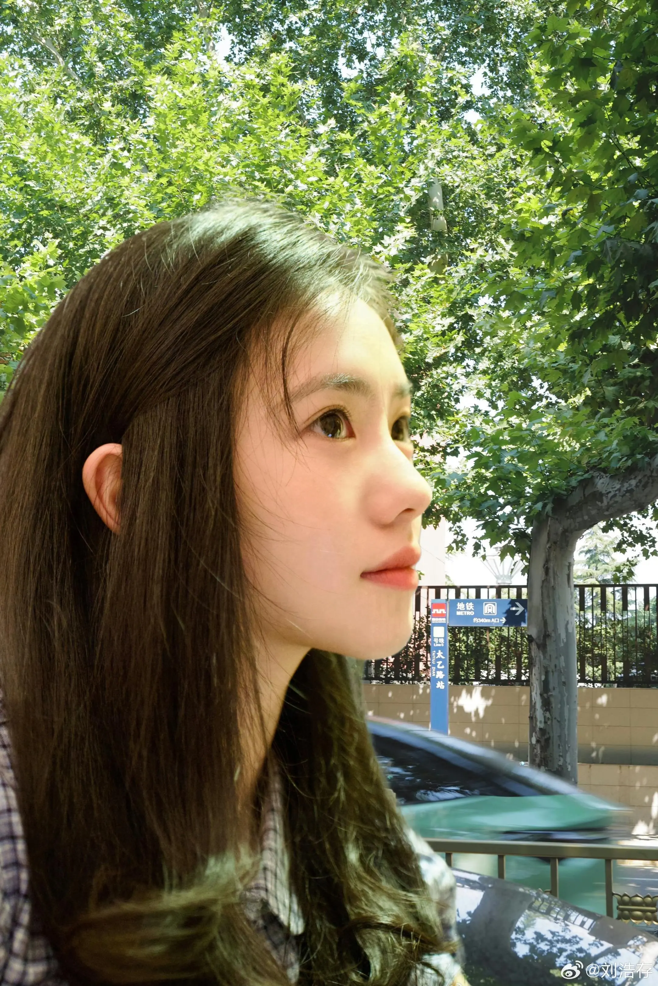 一抹春妆赴春光。